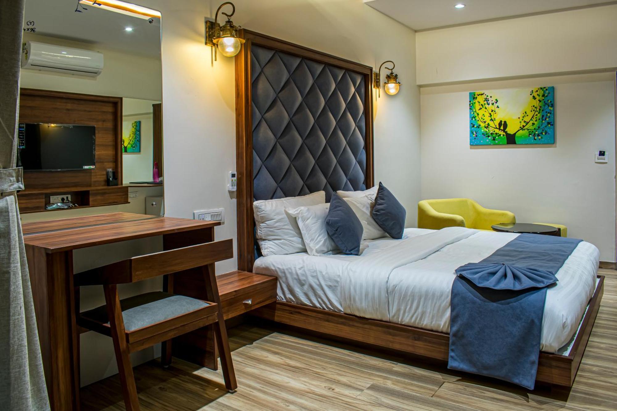Krishna Riverside Resort Vasad Exteriör bild
